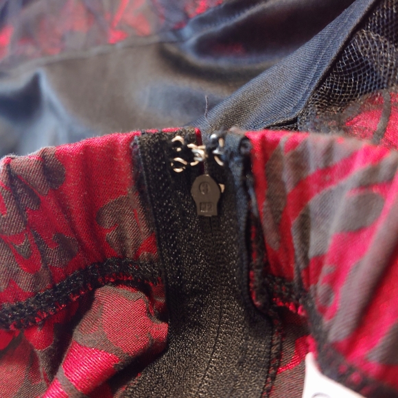 Speechless Red Black Damask Strapless Fit & Flare Empire Waist Dress, SZ 7 - Picture 8 of 10